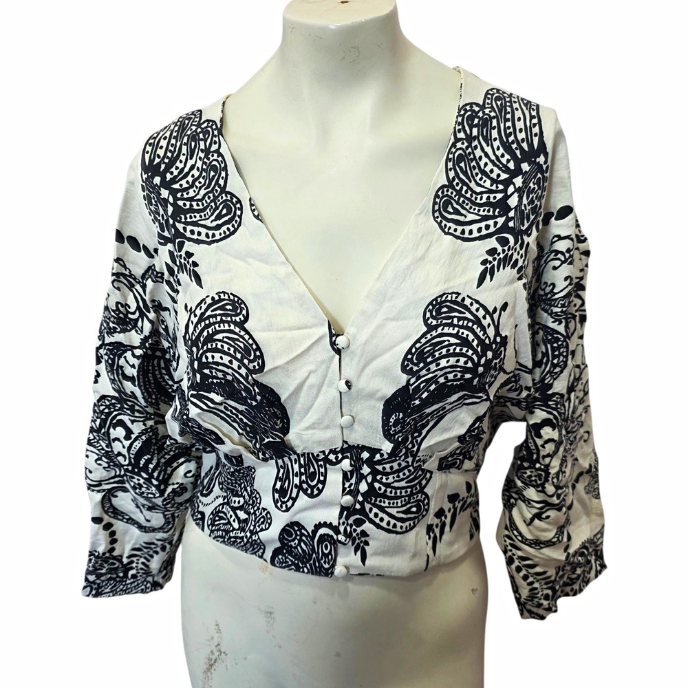 Milk & Honey Blouse L Black White Paisley V Neck Button Crop Boho Dolman Top